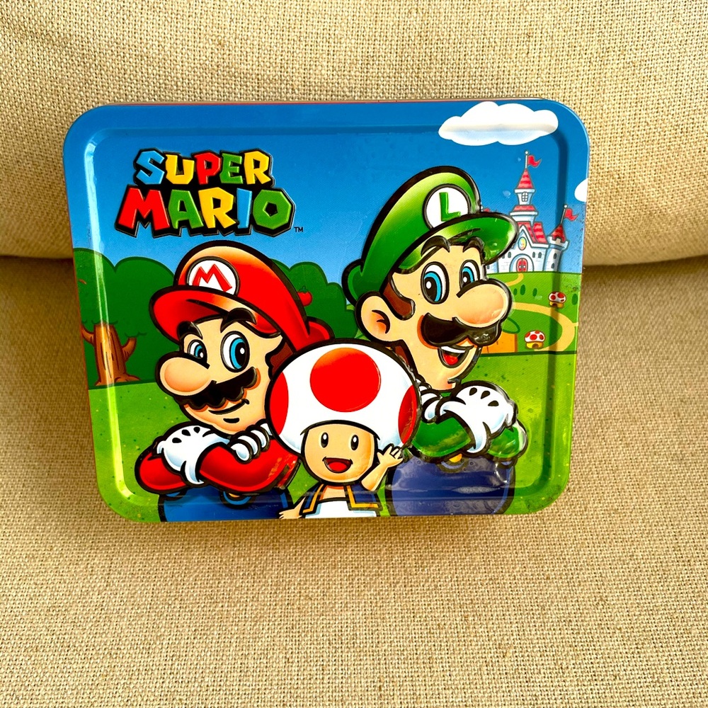 Nintendo‘s Super Mario collectors tin box